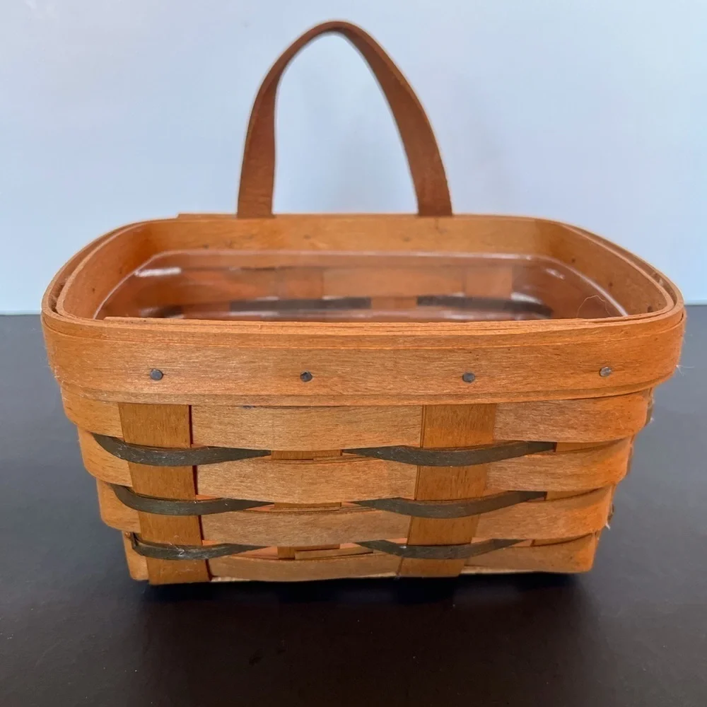 Longaberger Small Key Basket with Heartland Green Accent Weaves